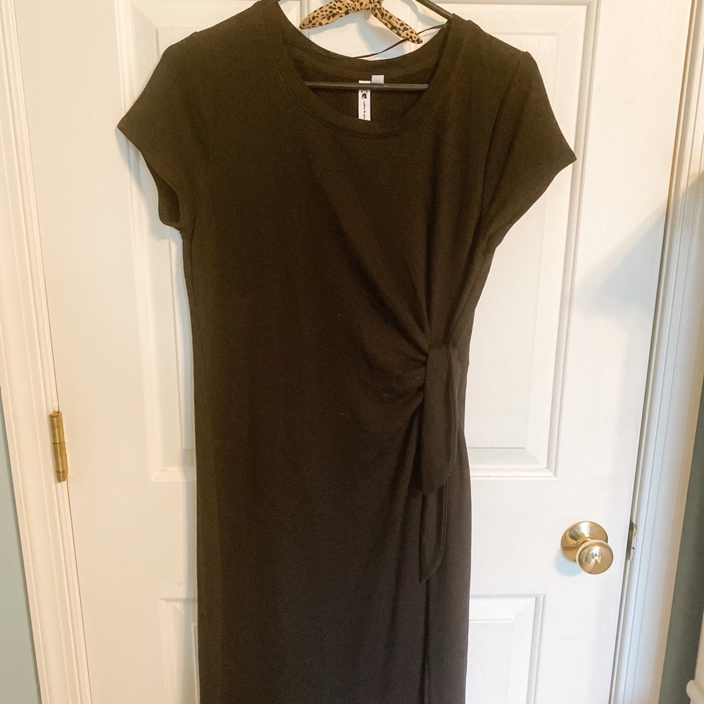 Side knot little black dress